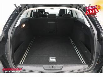 Peugeot 308 SW 1.6 BlueHDI Aut. Allure Pano Navi Clima Cruise PDC AHK picture 29