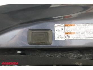Toyota Rav-4 2.0 Style 4WD Aut. Navi Clima Cruise AHK picture 28
