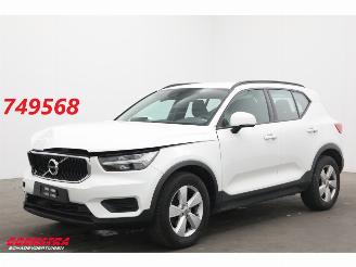 Schadeauto Volvo XC40 1.5 T2 Momentum Core ACC Clima PDC LED Apple/Android 2022/2