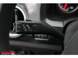 Volkswagen Up! 1.0 move up! 5-DRS Clima Cruise Camera PDC picture 19