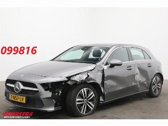 Damaged car Mercedes A-klasse 200 7G-Tronic Premium Plus Clima Cruise PDC 2021/4