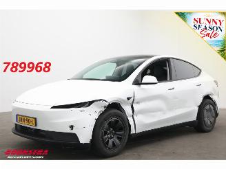 krockskadad bil auto Tesla Model Y Standard RWD 58 kWh Pano LED ACC Camera SHZ LRHZ 2025/12