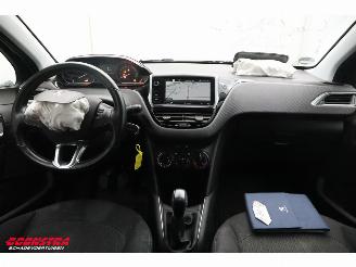Peugeot 208 1.2 PT Signature Navi Airco Cruise PDC 134.559 km! picture 18