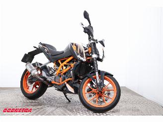 KTM 390 Duke ABS Arrow picture 2