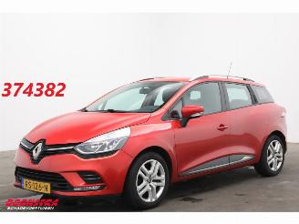 occasion passenger cars Renault Clio Estate 1.5 dCi Ecoleader Zen Navi Bluetooth Airco Cruise PDC AHK 2018/1