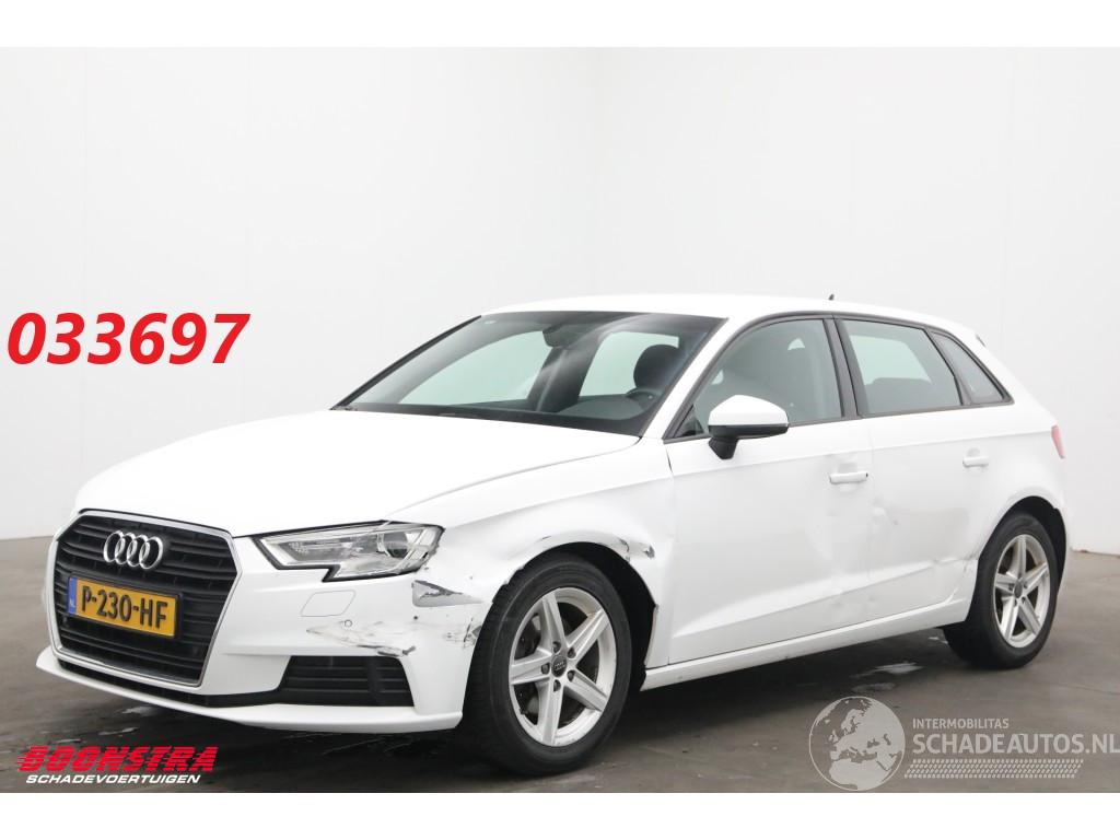 Audi A3 Sportback 35 TFSI CoD Advance Sport AUT Navi Cruise PDC