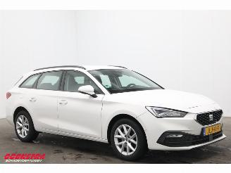 Seat Leon Sportstourer 2.0 TDI Aut. Style LED ACC Virtual Apple/Android Camera LRHZ SHZ picture 2