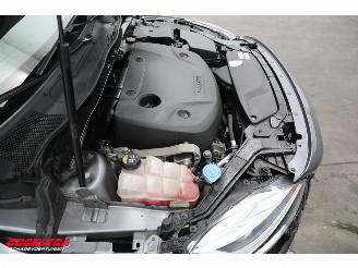 Volvo V-40 Cross Country 2.0 D3 Aut. Summum Pano Memory LED Camera Cruise SHZ picture 8