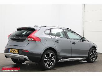Volvo V-40 Cross Country 2.0 D3 Aut. Summum Pano Memory LED Camera Cruise SHZ picture 3