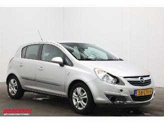 Opel Corsa 1.2-16V Aut. '111' Edition Airco Cruise 94.567 km! picture 2