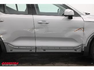 Volvo XC40 2.0 B3 Core Leder LED Apple/Android Camera SHZ LRHZ 9.998 km! picture 9