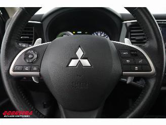 Mitsubishi Outlander 2.0 PHEV Instyle+ 4X4 ACC Schuifdak Leder Camera SHZ 183.069 km! picture 17