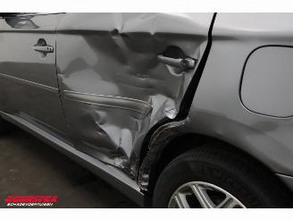 Mitsubishi Outlander 2.0 PHEV Instyle+ 4X4 ACC Schuifdak Leder Camera SHZ 183.069 km! picture 7