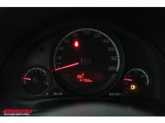 Volkswagen Up! 1.0 move up! BlueMotion Airco picture 12
