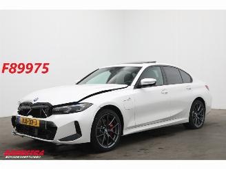 Voiture accidenté BMW 3-serie 330e M-Sport Cruise Navi Leder Schuifdak Camera Apple/Android SHZ AHK PDC 2025/11