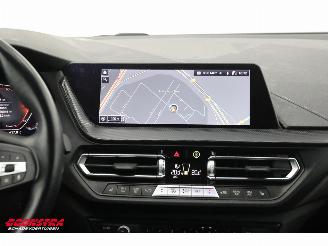 BMW 1-serie 118i Aut. Sport Line Navi Camera Virtual SHZ LrHZ PDC 85.887 km! picture 17