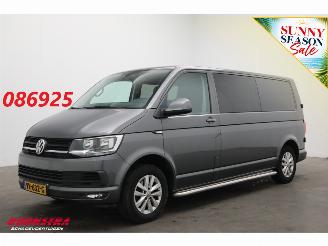 Vaurioauto  commercial vehicles Volkswagen Transporter 2.0 TDI L2-H1 Highline AUT DoKa Glasdak Cruise Airco Navi Leder 2016/6