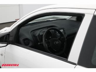 Toyota Aygo 1.0 VVT-i x-fun Teilediebstahl Airco Bluetooth picture 11
