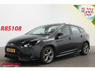 Ford Focus 2.0 EcoBoost ST-3 250 PK Schuifdak Leder Clima Cruise Camera SHZ picture 1