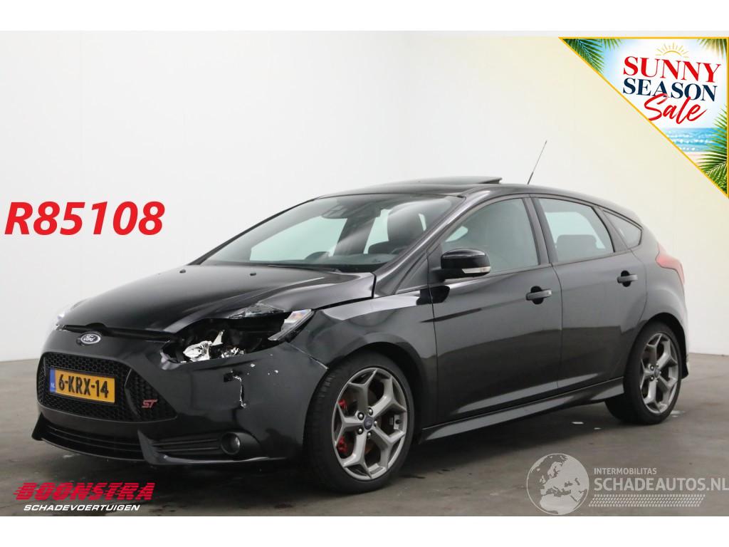 Ford Focus 2.0 EcoBoost ST-3 250 PK Schuifdak Leder Clima Cruise Camera SHZ