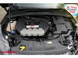 Ford Focus 2.0 EcoBoost ST-3 250 PK Schuifdak Leder Clima Cruise Camera SHZ picture 12