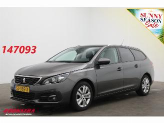 Käytettyjen passenger cars Peugeot 308 SW 1.2 PureTech Active Pano Navi Cruise Clima Apple/Android PDC 2018/5