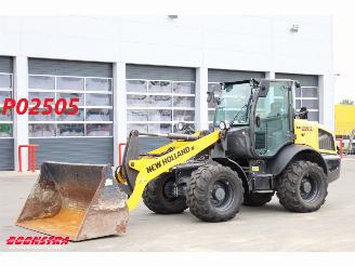 occasion machines New Holland  W80C Wiellader BY 2021 2021/6