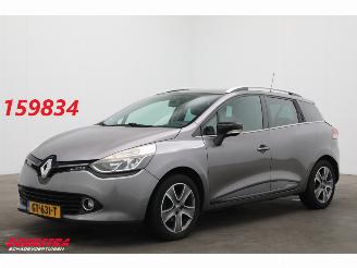 uszkodzony samochody osobowe Renault Clio Estate 1.5 dCi ECO Night&Day Navi Airco Cruise PDC AHK 2015/8
