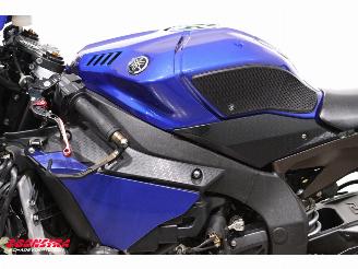 Yamaha  R1 ABS LED Arrow picture 12