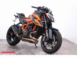 KTM  1290 SuperDuke R ABS Remus Cruise Heizgriffe SHZ picture 2