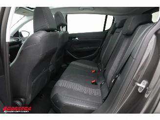 Peugeot 308 1.2 PureTech Allure Pano Navi Clima Cruise Camera PDC 95.668 km! picture 17