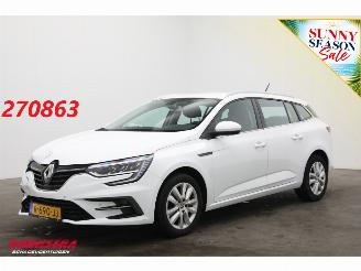 damaged passenger cars Renault Mégane Estate 1.0 TCe Business Zen Cruise Clima Navi Bluetooth PDC LMV 2022/9
