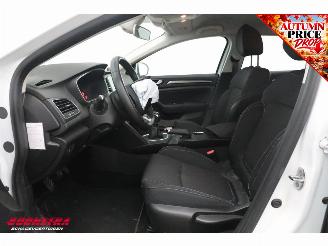 Renault Mégane Estate 1.0 TCe Business Zen Cruise Clima Navi Bluetooth PDC LMV picture 15