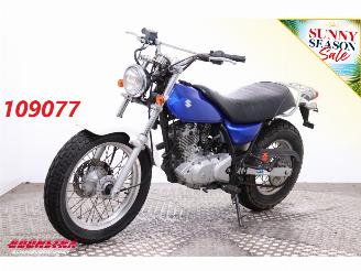 ocasión motos Suzuki  VanVan 200cc 3.781 km! 2003/7