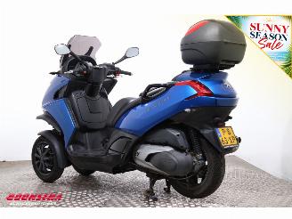 Peugeot Metropolis 400i picture 4