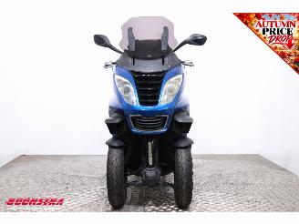 Peugeot Metropolis 400i picture 6