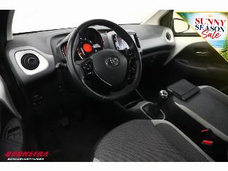 Toyota Aygo 1.0 VVT-i x-play 5-drs Airco Cruise Camera Bluetooth picture 23