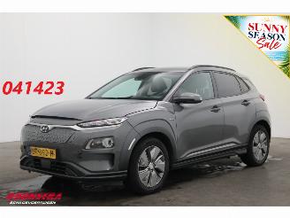 Coche accidentado Hyundai Kona EV Premium 64 kWh LED ACC Krell Ventilatie LRHZ 2019/8