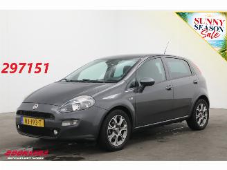 damaged passenger cars Fiat Punto Evo 0.9 TwinAir Lounge Navi Cruise Clima PDC 2017/2