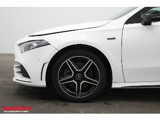 Mercedes A-klasse 250 e AMG Limited Pano Navi SHZ PDC AHK picture 13