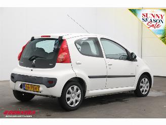 Peugeot 107 1.0-12V AUT Millesim 200 5-drs Cruise Airco 51.588 km! picture 3