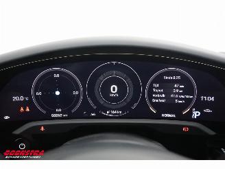 Porsche Taycan 4 93 kWh Pano ACC Virtual Memory Leder SHZ Camera 360° Apple/Android picture 13