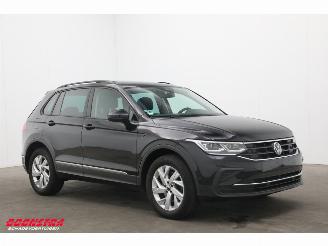 Volkswagen Tiguan 2.0 TSI DSG 4Motion Pano Schuif/kantel ACC Clima Navi SHZ Apple/Android Camera PDC picture 2