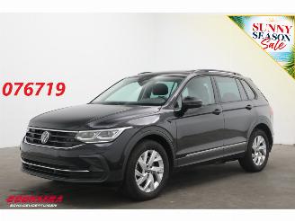 Coche accidentado Volkswagen Tiguan 2.0 TSI DSG 4Motion Pano Schuif/kantel ACC Clima Navi SHZ Apple/Android Camera PDC 2023/7