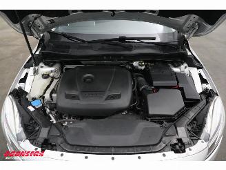 Volvo V-40 2.0 T3 Momentum Navi Cruise SHZ PDC LMV picture 9