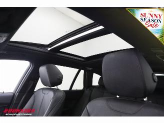 BMW 3-serie 320i Touring Aut. M Sport Edition HUD Pano Navi Leder SHZ Camera PDC picture 15