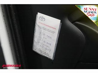 Toyota Yaris 1.5 Hybrid Dynamic ACC Clima SHZ Camera PDC picture 32