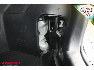 Toyota Yaris 1.5 Hybrid Dynamic ACC Clima SHZ Camera PDC picture 15