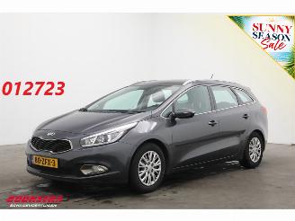 krockskadad bil auto Kia Cee d Sportswagon 1.6 GDI Comfort Pack Cruise Airco PDC 2012/10