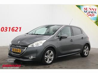 Auto incidentate Peugeot 208 1.6 VTi Allure 5-drs Navi Cruise Bluetooth PDC LMV 2012/5
